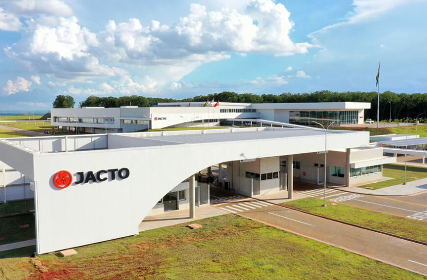 Jacto inaugura fábrica con tecnología de industria 4.0